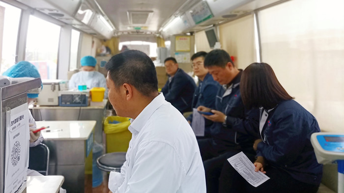 沈陽航空產(chǎn)業(yè)集團組織員工開展“獻熱血、踐初心”無償獻血活動